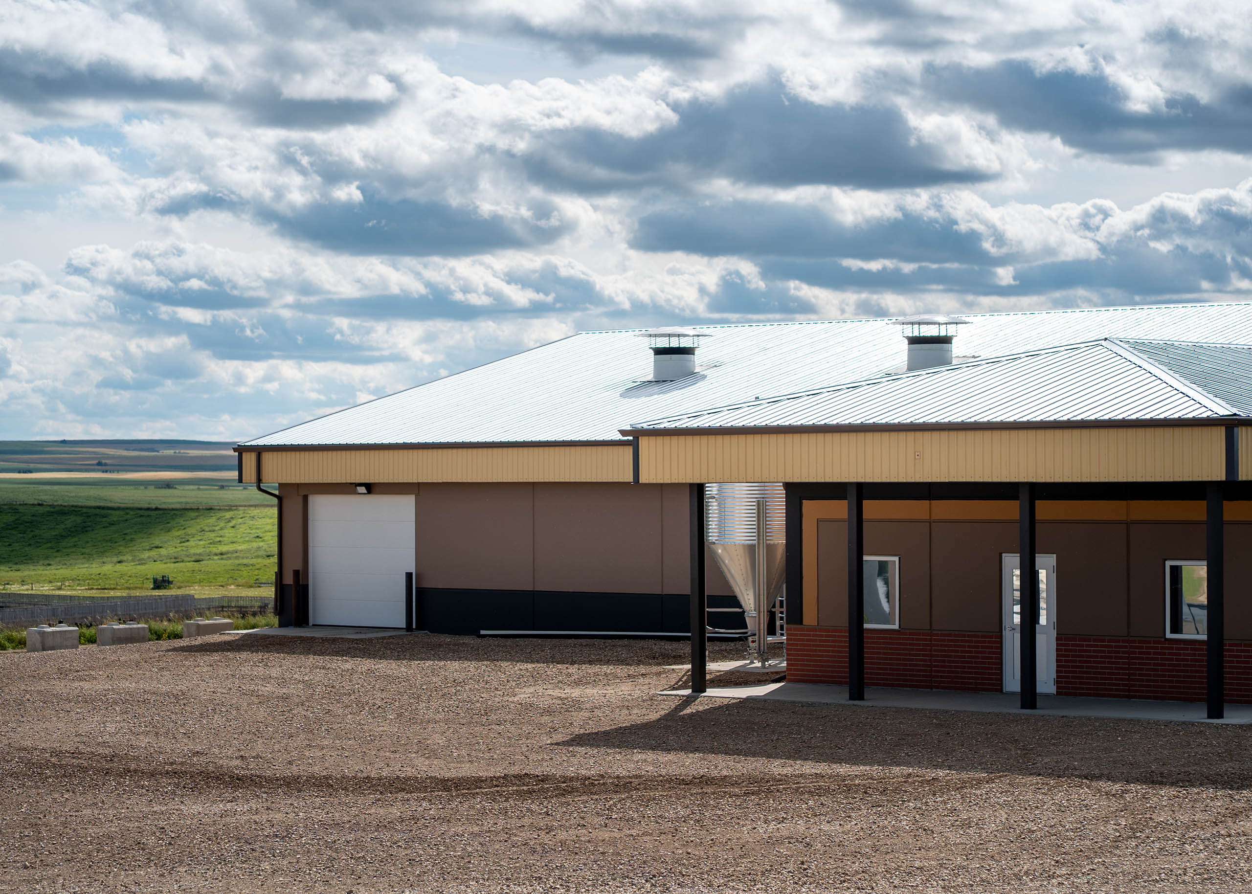 Eagle-Builders-Precast-Concrete-Structures-Alberta-Springvale-Colony-2